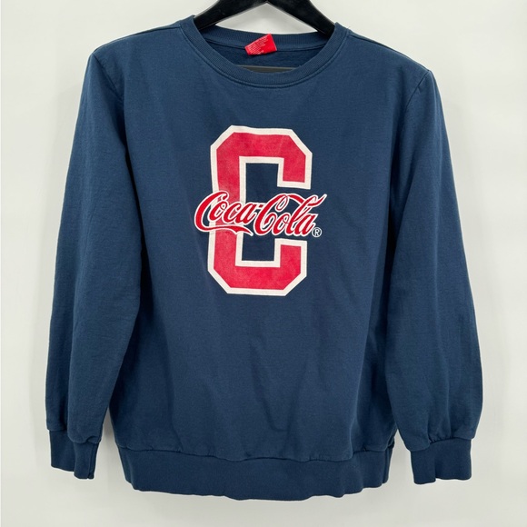 Coca Cola Patch Big C Sweatshirt Thrifted in Iceland, Unique Design‎ L - Picture 1 of 6